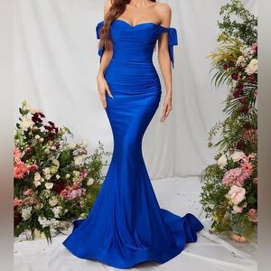Stunning Royal Blue Off-Shoulder Prom Dress